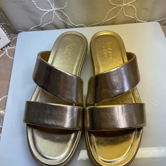 (P3) Franco Sarto gold leather platform sandals, women's size 8 - Picture 13 of 13